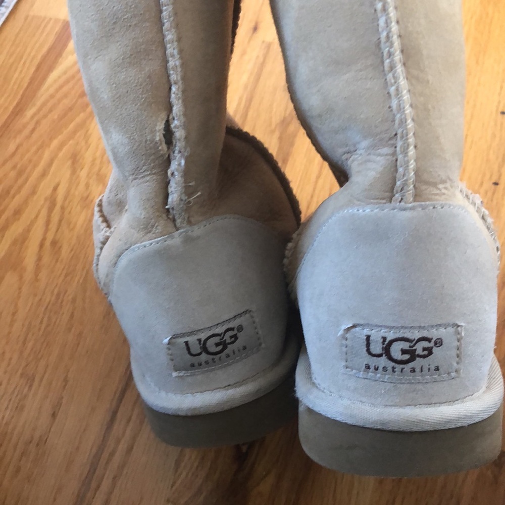 Ugg Classic Boot - image 4